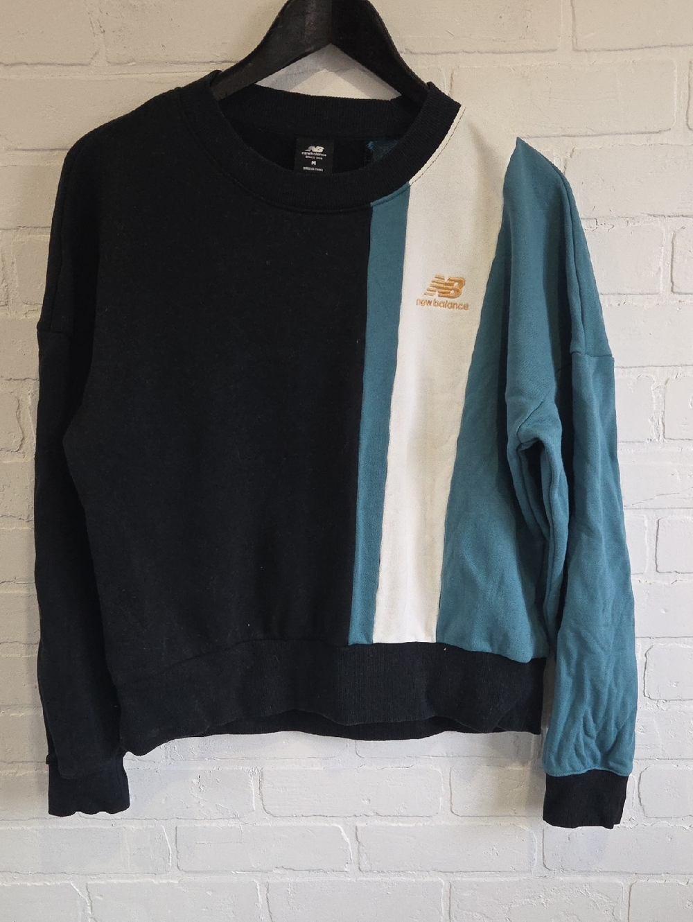 New Balance Black, Teal & White Colorblock Crewneck Sweatshirt